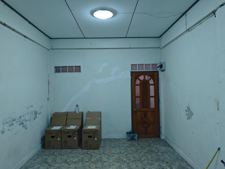 ขายบ้าน 2 ชั้น ใกล้สามย่าน–สี่พระยา ใจกลางกรุงเทพฯ ทำเลทอง ราคาเพียง3.49 ล้าน 4