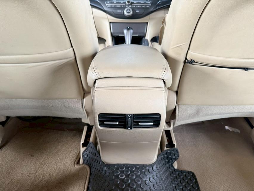 ขายรถ Honda Accord 2.0 ปี 2009 สีขาว เกียร์ออโต้ 14
