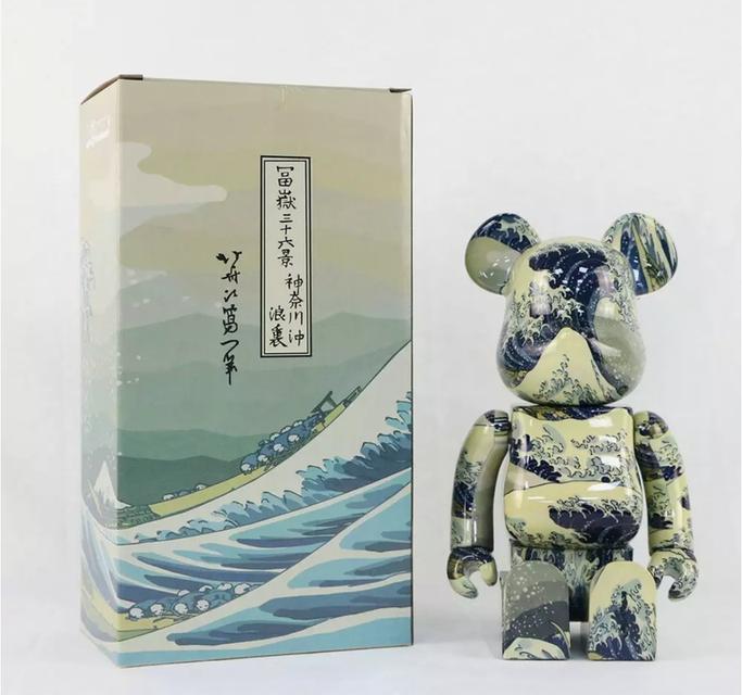 400% Bearbrick Surfing (The Great Wave) 2