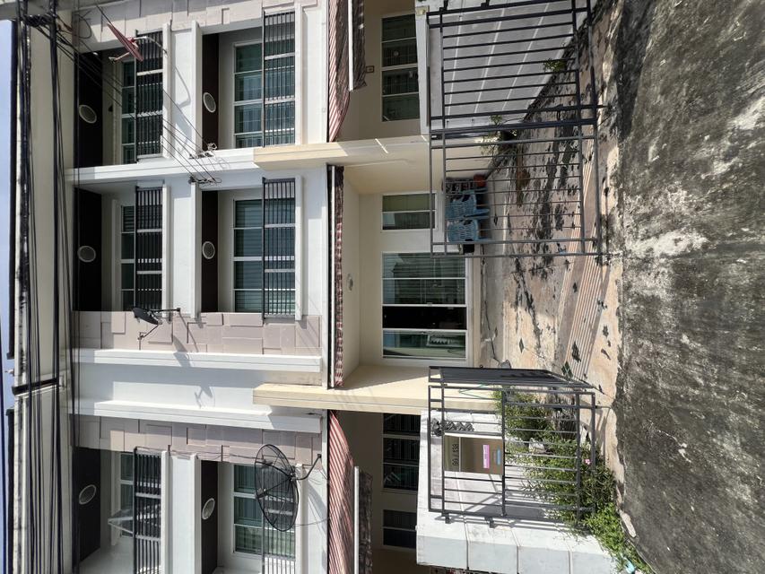 ให้เช่า ทาวน์โฮม 3 ชั้น บ้านกลางเมือง สาทร–ตากสิน 2 ไลน์ไอดี ✅ @bird888 1