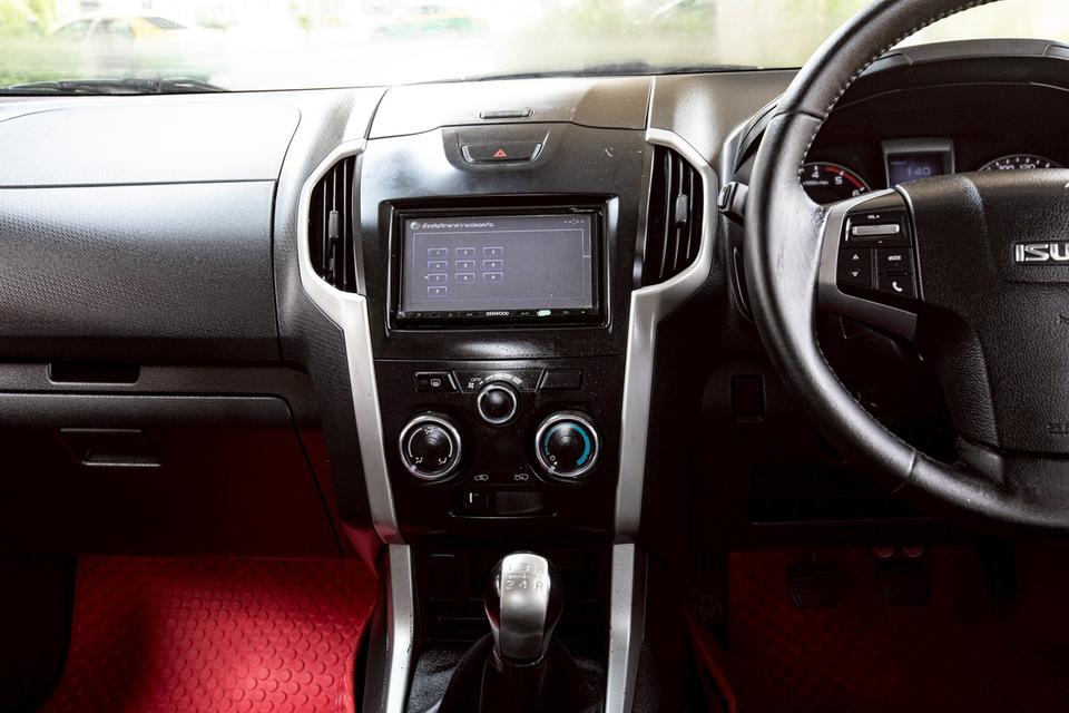 Isuzu D-Max Hi-Lander Cab 2.5 VGS Z ท๊อป ปี 2015 เกียร์ธรรมดา สีขาว  14