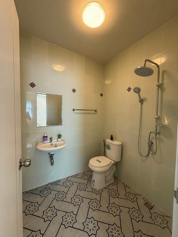 แฝดหลังริมชั้นเดียว บ้านรีโนเวทใหม่เฟอร์นิเจอร์ใหม่ทั้งหลัง 6