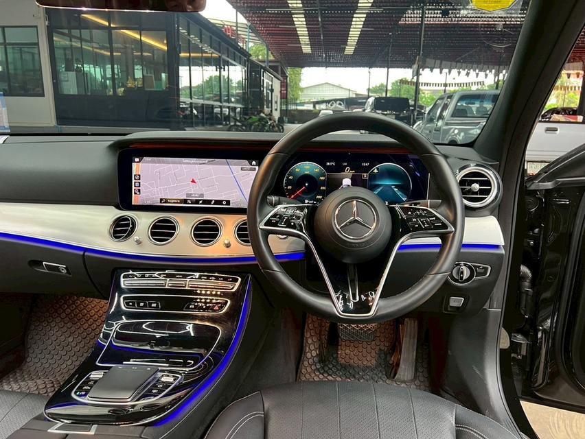 Mercedes-benz E220D w213 2.0 AMG Sport ปี2022 9