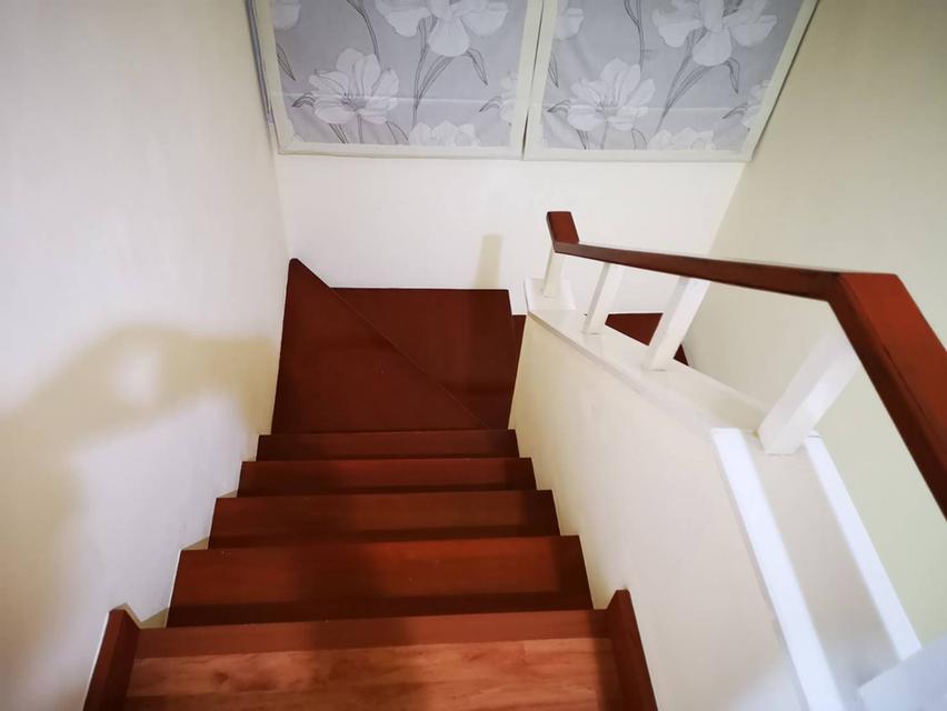 ให้เช่าบ้านเดี่ยวใหม่ 2 ชั้น หมู่บ้านวราบดินทร์ ลำลูกกาคลอง 5 ปทุมธานี  หลังมุม พท.100 ตรว.4นอน 3 น้ำ จอดรถ 4 คัน  มีเฟอร์+เครื่องใช้ไฟฟ้าพร้อมอยู่  ต 12