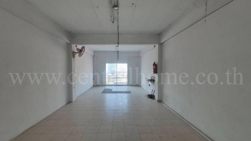 อาคารพาณิชย์ ติดถนน พระองค์เจ้าสาย - คลอง 4 ลำลูกกา ราคาถูก 4