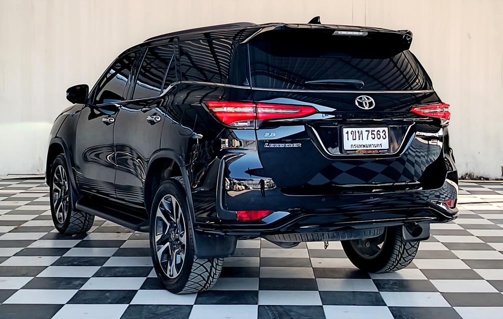 FORTUNER LEGENDER 2.8 V 2WD ปี 2021 ✅ ฟรีค่าจัด-ค่าโอน ✅ ฟรีประกันภัย ✅ ฟรี พรบ 3