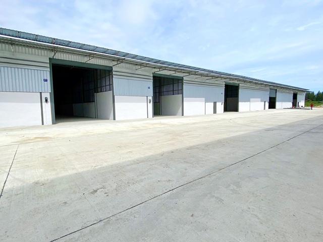 รร.ทานตะวันไตรภาษา 3.1 กม. ให้เช่าโกดัง ออฟฟิศ 1,105ตร.ม. ตลาดแครายพลาซ่า 380ม. 300ตร.วา. 1 ออฟฟิศ 1 น้ำ ถ.เอกชัย เลียบค 2