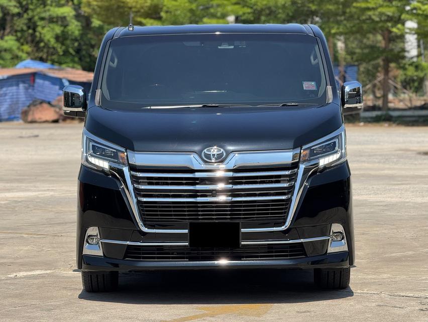 Toyota Majesty 2.8 grande top 2024 สีดำ  ออโต้ ใหม่ที่สุดในตลาด รูปที่ 6