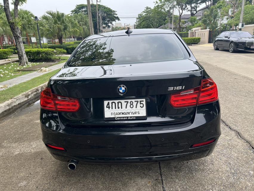  BMW 316i F30 6