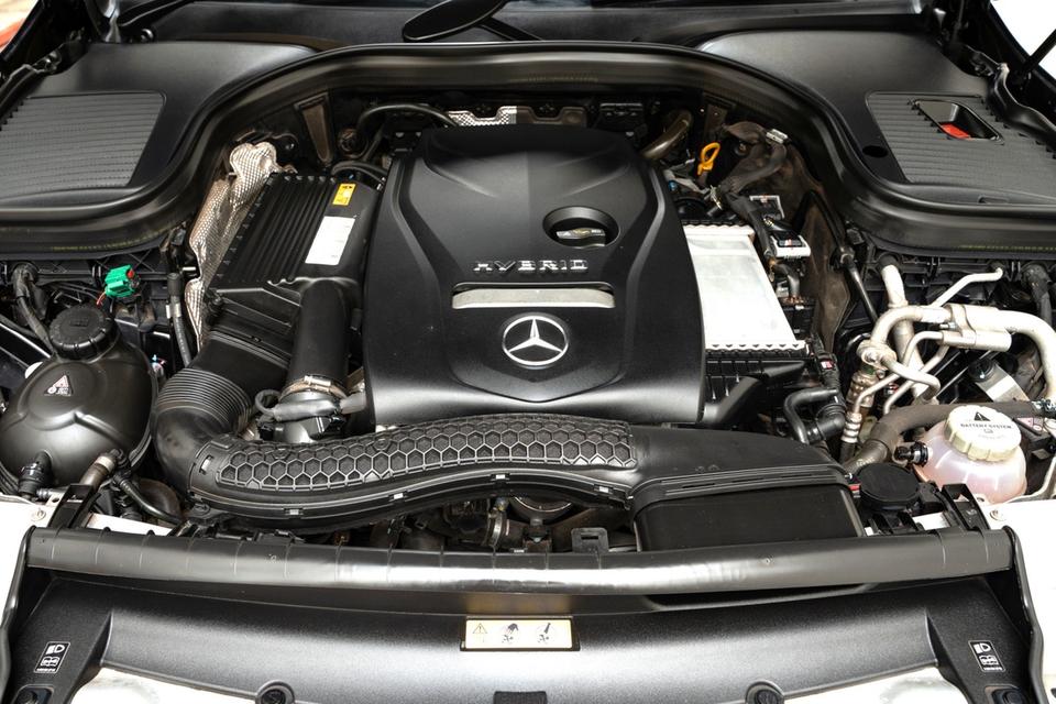 Benz GLC300e AMG Dynamic Facelift จดทะเบียน 2021✔️มือเดียว 90,000KM ตัวท็อปสุด AMG หลังคาแก้ว รุ่น Facelift รูปที่ 15