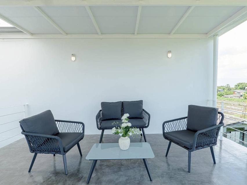 บ้าน 3 ชั้น ถนนพัฒนาชนบท 2 ซอยสุวรรณ 9