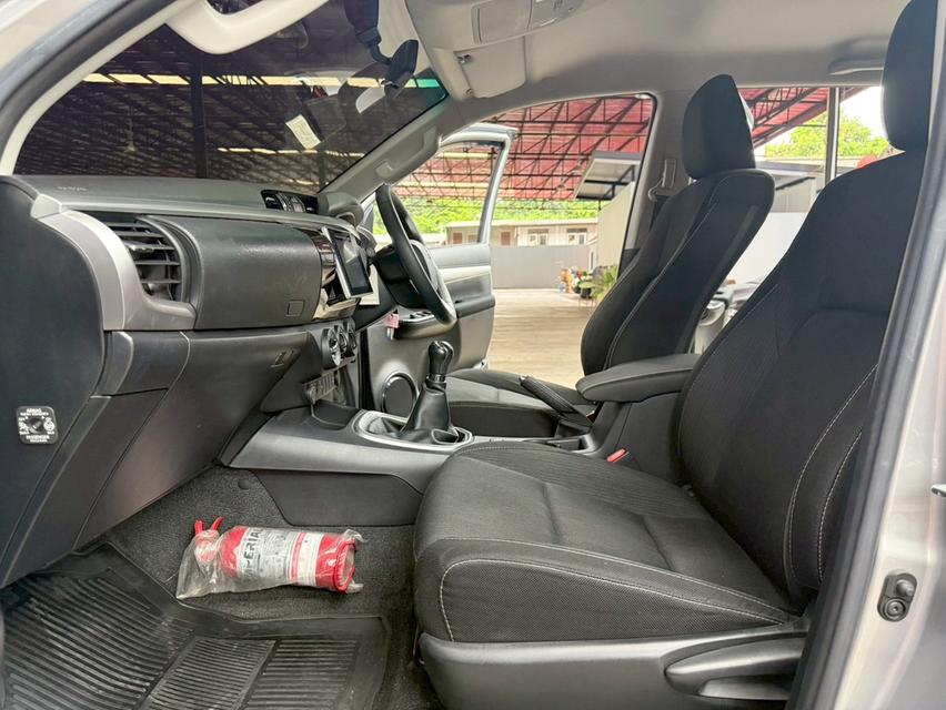 TOYOTA REVO 2.4 E PLUS 4WD DOUBLECAB ปี 2020  13