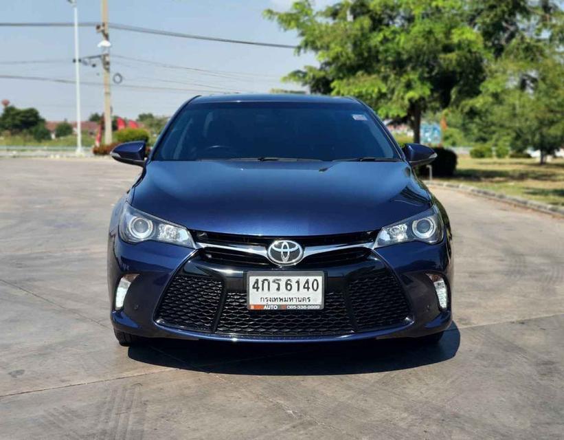 Toyota Camry 2