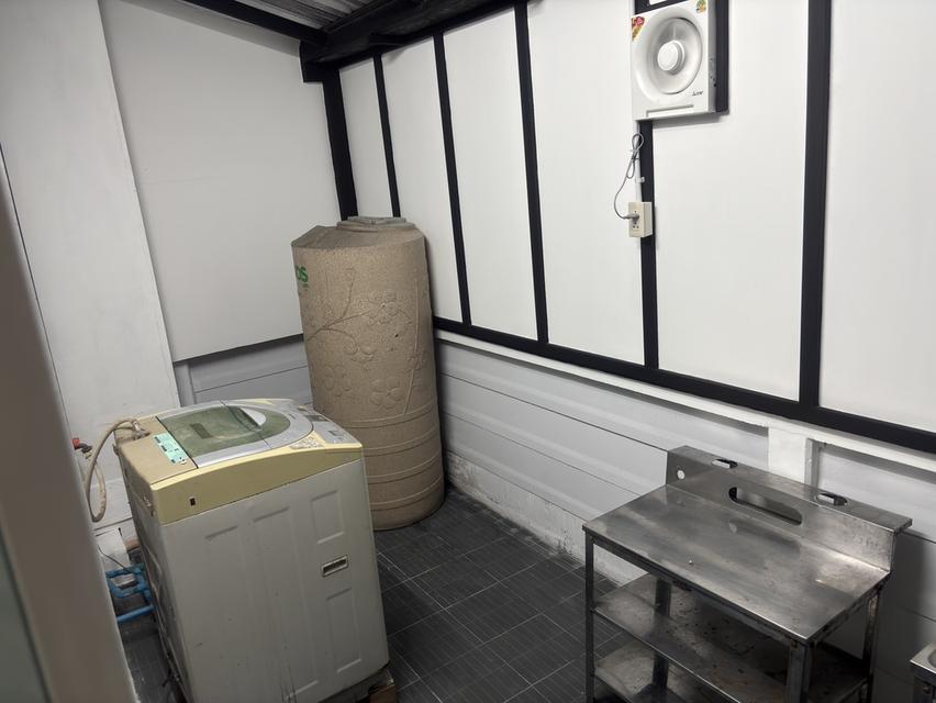 ให้เช่าบ้านราคาถูก บ้านเช่าใกล้เมกาบางนา 800เมตร เนื้อที่20ตรว. 3นอน 2น้ำ แอร์ 4เครื่อง พร้อมอยู่ 9