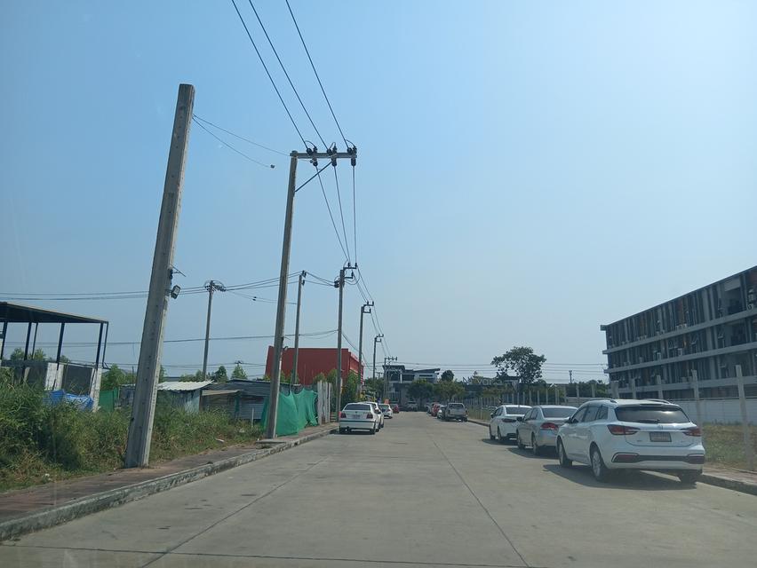 ที่ดิน 56.1 ตารางวา ถมแล้ว ซอยเฉลิมพระเกียรติ 39/2 ติดสวนหลวงร 9 เขตประเวศ กรุงเทพฯ 8