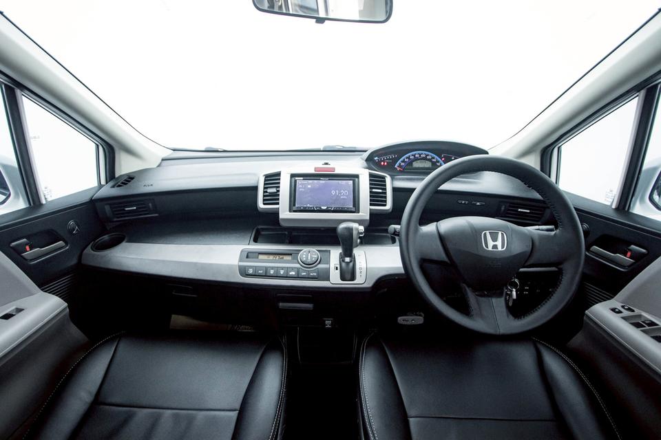HONDA FREED 1.5 SE 2012 14