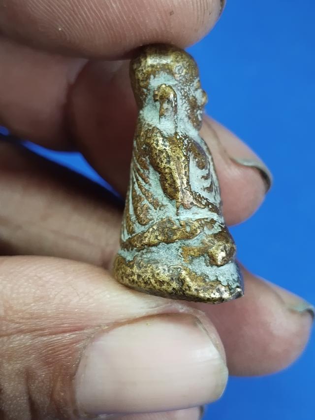 พระหลวงพ่อเงินรุ่นแลก