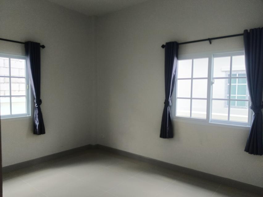 บ้านเช่าสไตล์โมเดิร์น ใกล้ ม.อีเทค 12