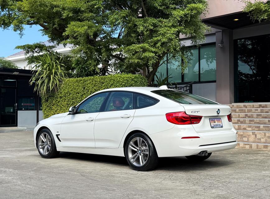 2018 BMW 320D GT SPORTLINE LCI รถมือเดียวออกป้ายแดง รถวิ่งน้อย เข้าศูนย์ทุกระยะ ไม่เคยมีอุบัติเหตุครับ 6
