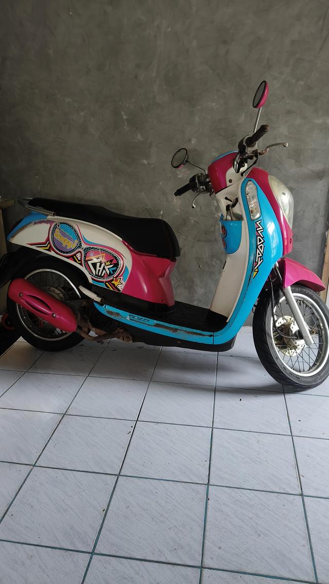 scoopy i. รถบ้าน 2