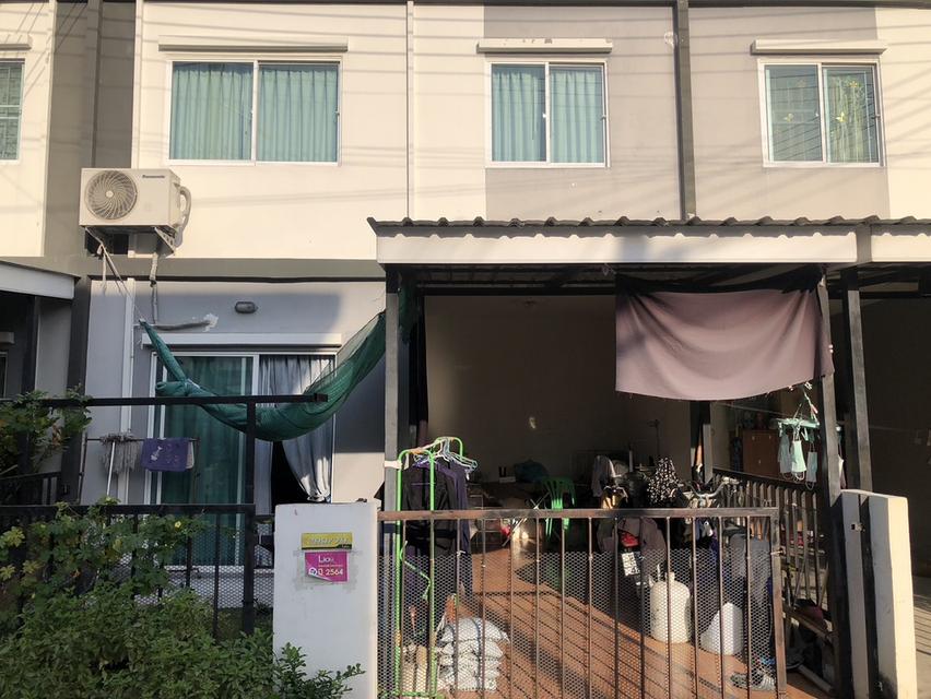 ทาวน์เฮ้าส์ หมู่บ้านไลโอบลิสต์ เพชรเกษม-ยอแซฟ 11