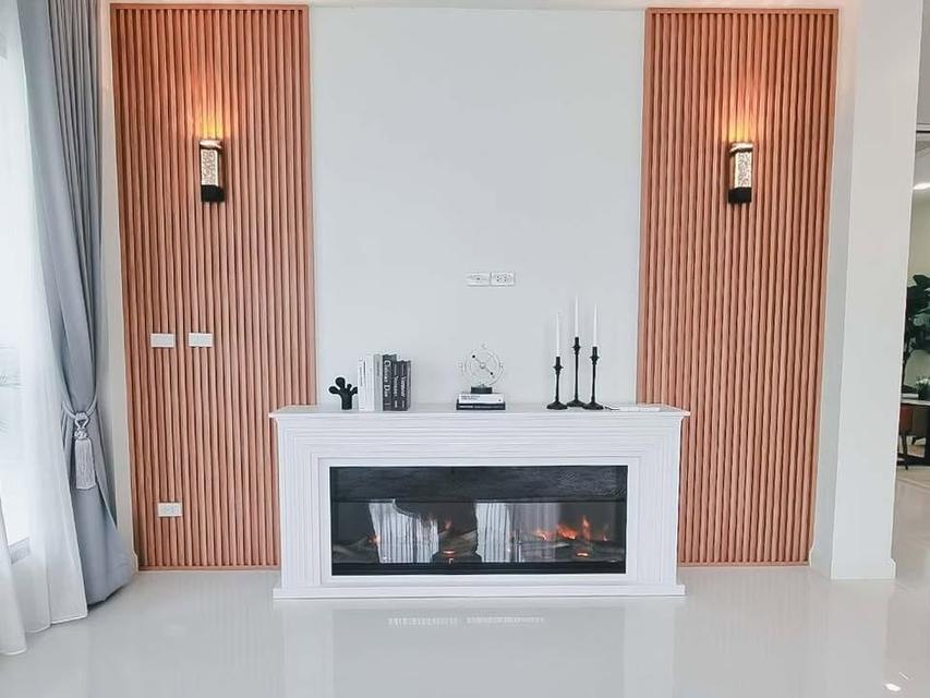 Luxury house for SALE, offering a private atmosphere and coming fully furnished. Located in the Perfect Masterpiece Sukhumvit 77 project. 15