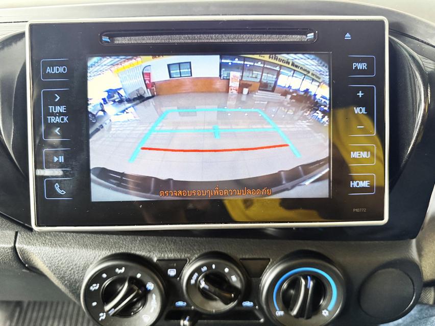 Toyota Hilux Revo 2.4 E Plus Prerunner (ปี 2019) Pick up MT - 2WD 11