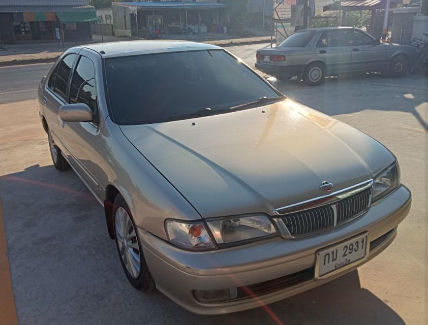 Nissan Sunny พร้อมใช้งาน