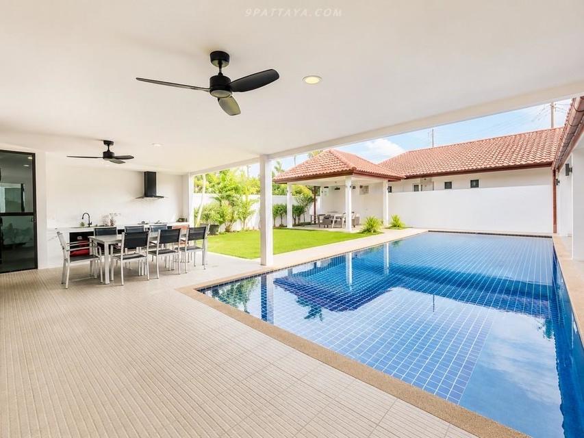 For Rent — Executive Pool Villa in Prime Family NeighborhoodLovely executive pool villa for rent in a quiet and convenient neighborhood. 4