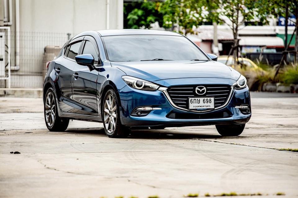 Mazda3 Skyactiv 2.0S MNC ปี 2018 สีเงิน มือเดียวป้ายแดง