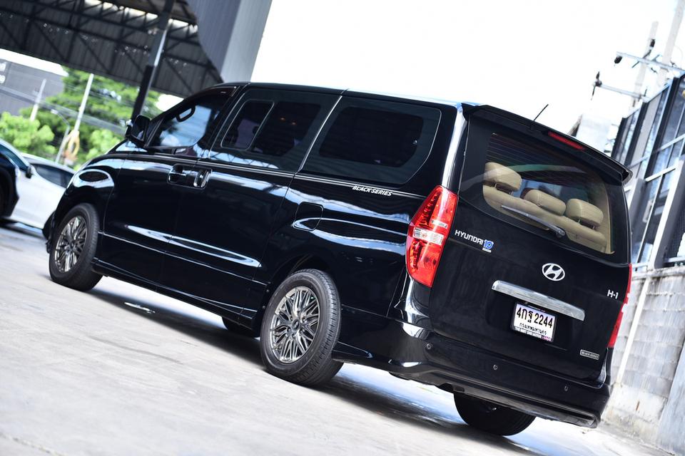 🎊"FULL OPTION HYUNDAI H1 รุ่นพิเศษ BLACK SERIES ทะเบียนคืน"🎊 รูปที่ 2