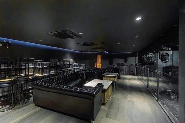 ปล่อยเช่า ผับ ไนต์คลับ (Nightclub) เซ้งอาคาร 3 ชั้น 2,100 ตรม. ทำเลใจกลางเอกมัย สามารถดำเนินธุรกิจต่อได้ทันที โทร 090-6360022 11