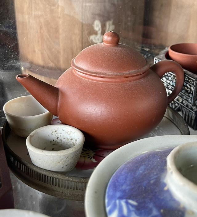 กาน้ำชาอี๋ซิง กาชงชาดินเผาโบราณ ไซต์กลาง กาน้ำชาจีนโบราณ ทำจากดินแดง