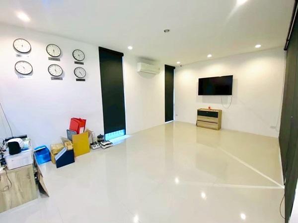 ขาย HOME OFFICE หมู่บ้านพราวขวัญเวียง ต.สันผักหวาน จ.เชียงใหม่ Tel 0956914142 20