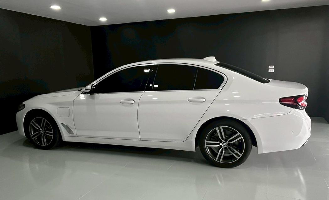 Bmw 530e Plug-in Hybrid G30 Elite โฉม Lci ปี 2021 วิ่งน้อยมากแค่ 86,xxx โลเท่านั้น