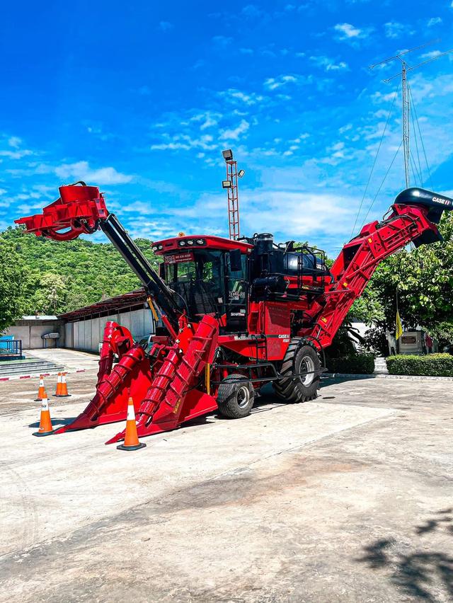 ส่งต่อรถตัดอ้อย Case iH รุ่น A 8000 (A-21) ปี 2013 2