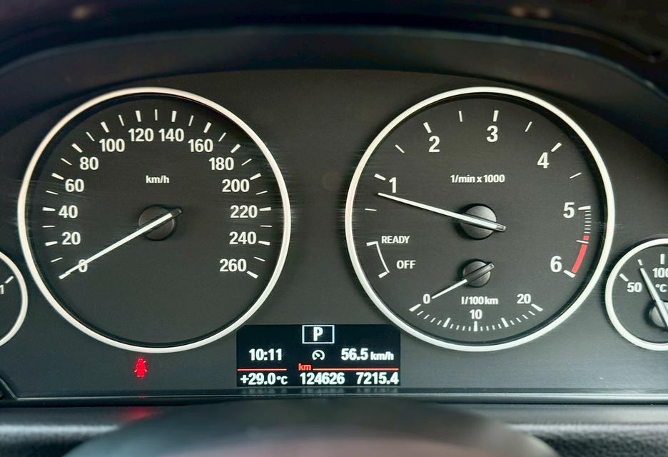 ปี 2016 BMW SERIES 3, 320d LUXURYโฉม F30 ปี12-20 สีดำ เครื่องยนต์ดีเซลตัวLCI เซอร์วิสศูนย์ BMW รูปที่ 12