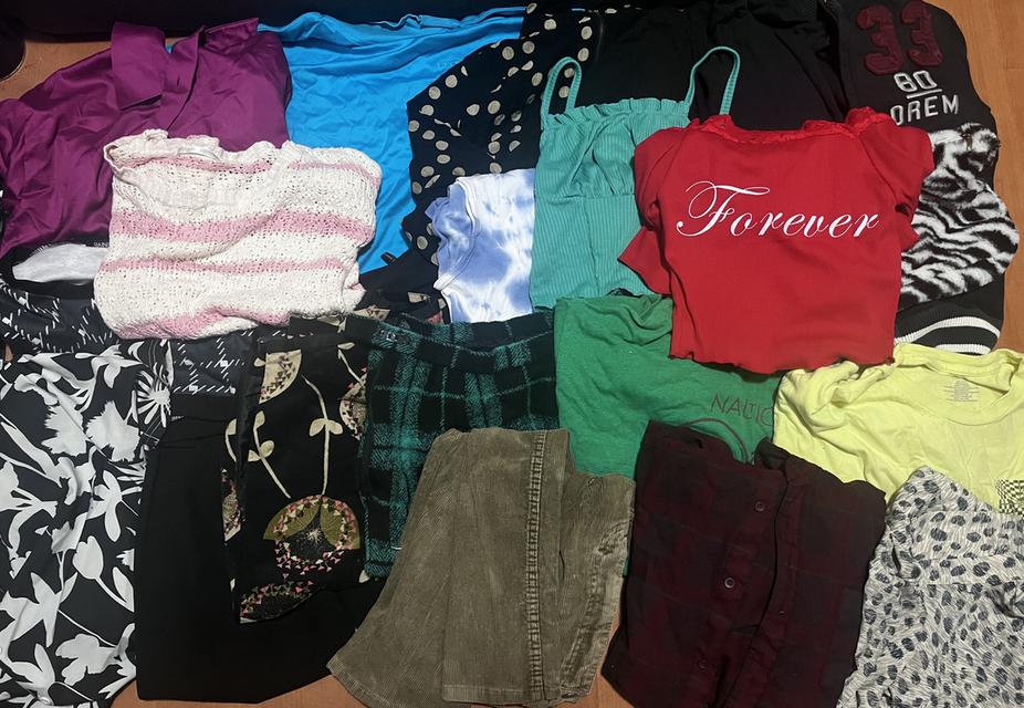 เสื้อผ้ามือสอง ขายเหมา/ขายแยก 