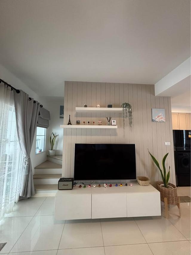 บ้านว่างให้เช่า เฟอร์นิเจอร์ครบ พร้อมเข้าอยู่ ตรงข้าม Mega บางนา  6