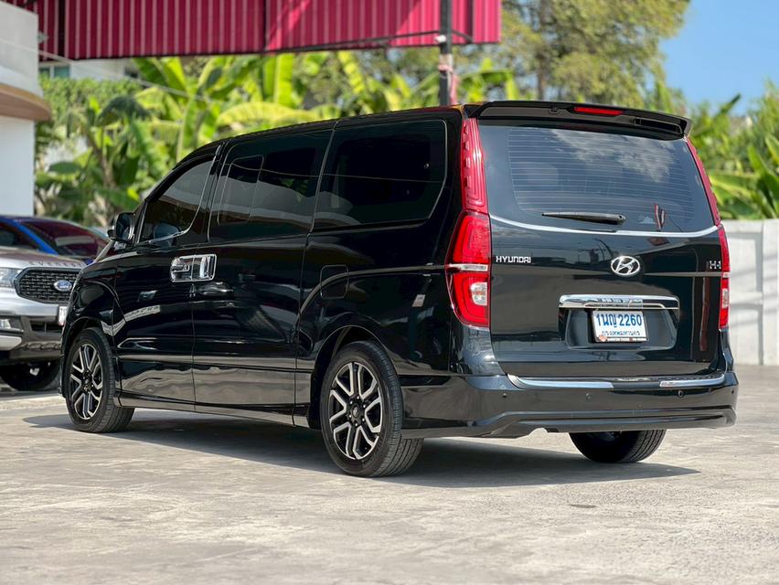 ปี 2018 HYUNDAI H1, ELITE มือเดียวป้ายแดง คู่มือบุ๊คเซอร์วิสครบ รูปที่ 3