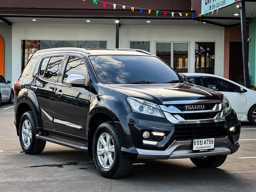ขาย isuzu MU-X 3.0 Dvd ปี15