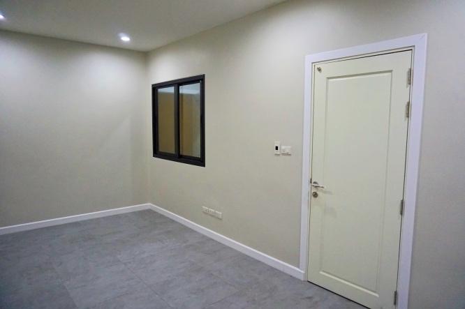 บ้านว่างให้เช่า (อาคารพาณิชย์ 3 ชั้น) ใกล้ บขส พัทลุง เพียง 100 เมตร Commercial building for rent near Phatthalung Bus Terminal, just 100 meters away. 14