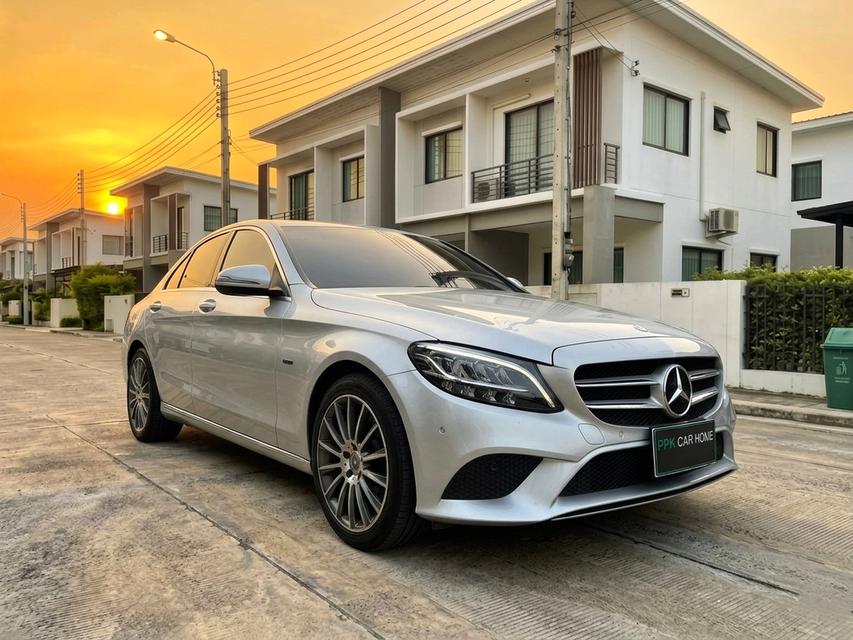 ปี2021/20 Benz C300e มือเดียว วารันตีศูนย์เบนซ์ ยังเหลือ