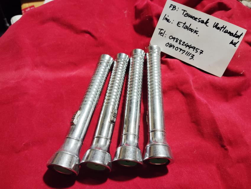 ไฟฉายเก่ายุค'90 มีทั้งหมด78อัน ขายอันละ 10บาท 9