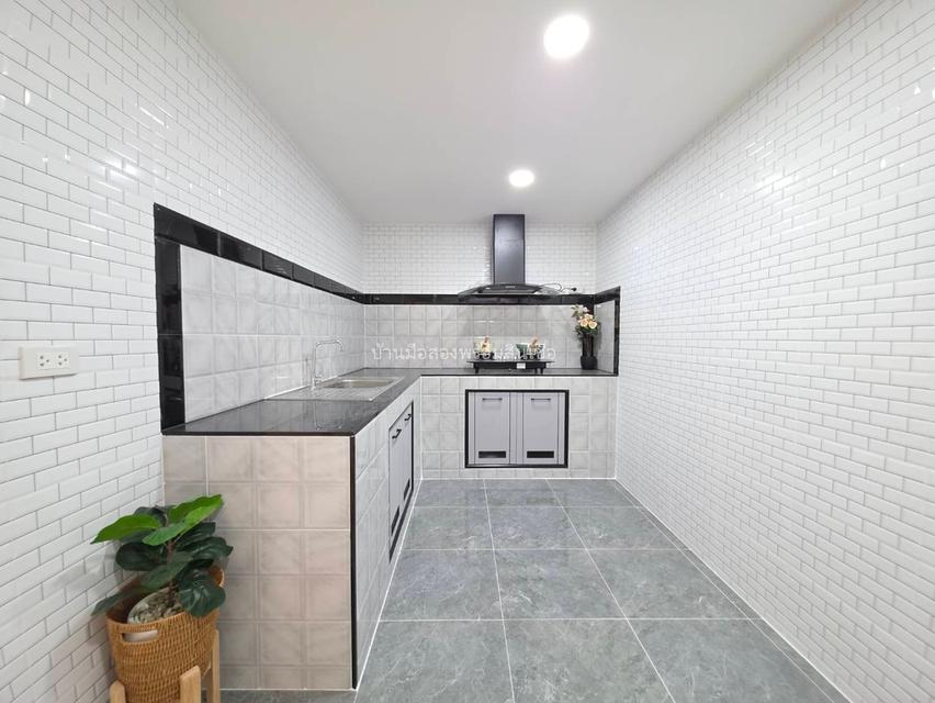 หมู่บ้านวรารักษ์ เลียบคลองสอง 27 17