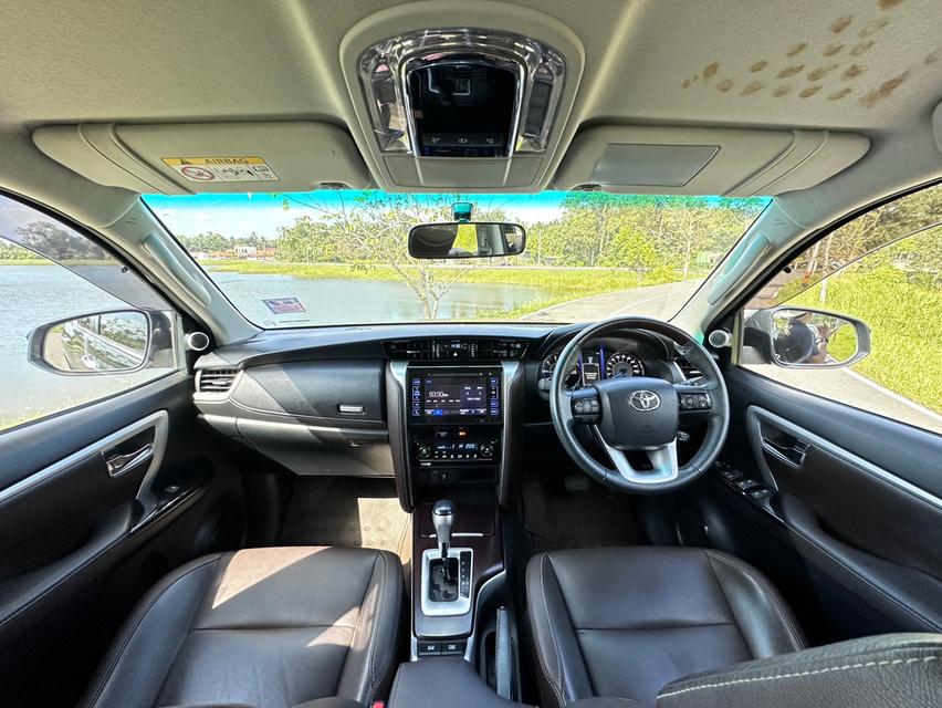 TOYOTA FORTUNER 2015 2.8 V 2WD AT 💓 รถครอบครัวมือเดียว ตัวท็อปทูวิน สภาพป้ายเเดง เดิมๆโรงงาน เครื่องยนต์-ช่วงล่างดี อออฟชั่นครบ พร้อมขับทันที 8