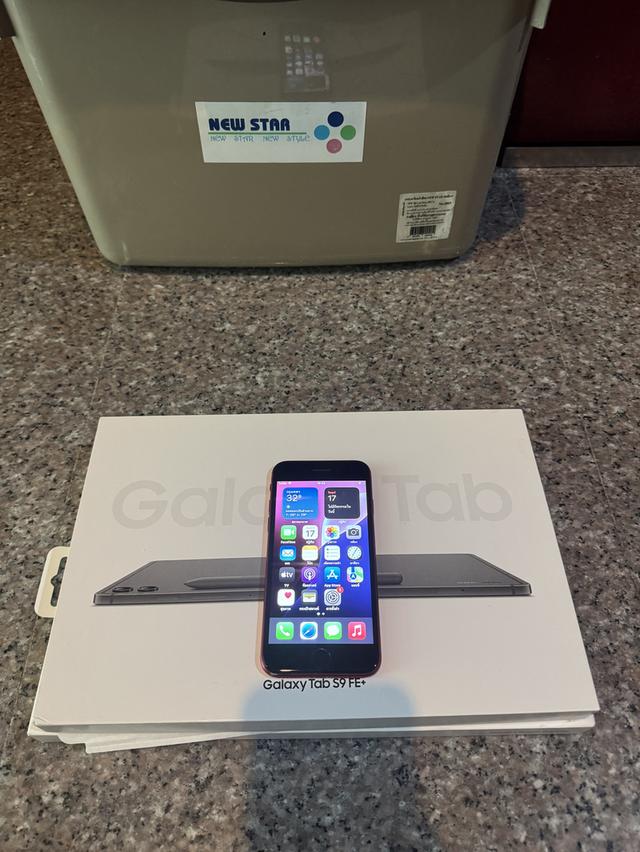 ขายๆๆๆถูกๆๆไอโฟนSE2สีหายากRed Product Limited Eidition 128กิ๊กสูนTrueใช้งานปกติหมดทุกๆฟังชั่นเครื่องรีสโตได้ตลอดไม่มีติดไอคราว Model TH/A ( เครื่องเดิ