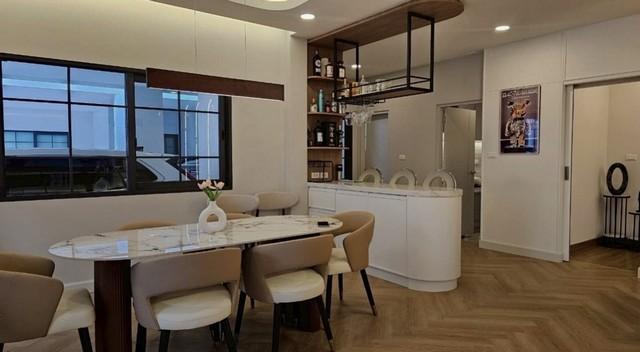 ขายบ้านเดี่ยว 2 ชั้น หมู่บ้าน Centro บางนา 56 ตร.วา ตกแต่งบิวท์อินครบ พร้อมเข้าอยู่ 6