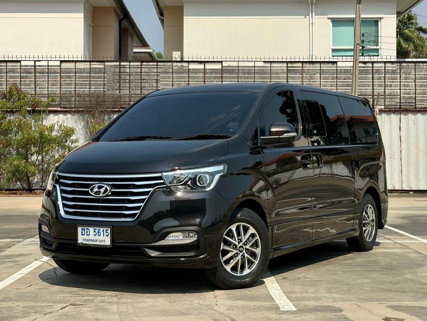 ขย Hyundai H1 2.5Deluxe ปี19 3