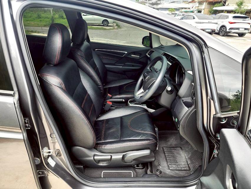 ขาย Honda Jazz 1.5V+ ปี19 13